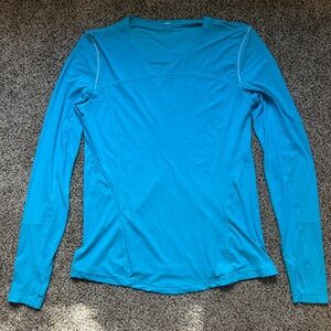 Lululemon long sleeve! Size 8 in bright blue!